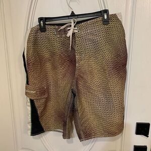 RS SURF BOARD‎ SHORTS Men's Size 34 Cargo Pocket Fish Scale Design